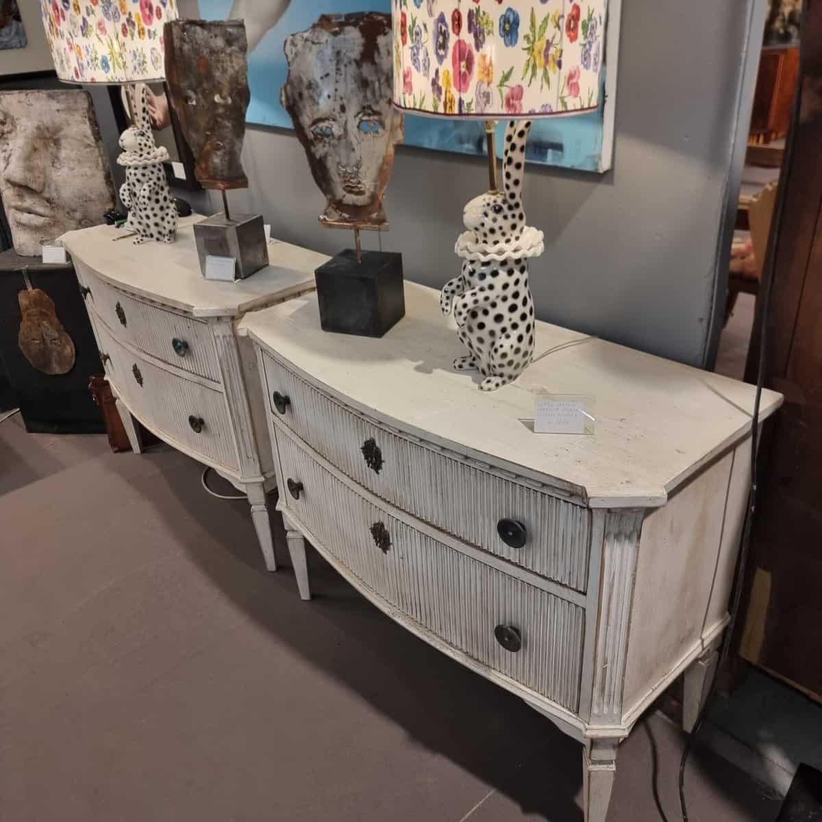 Pair of Italian commodes - JAA