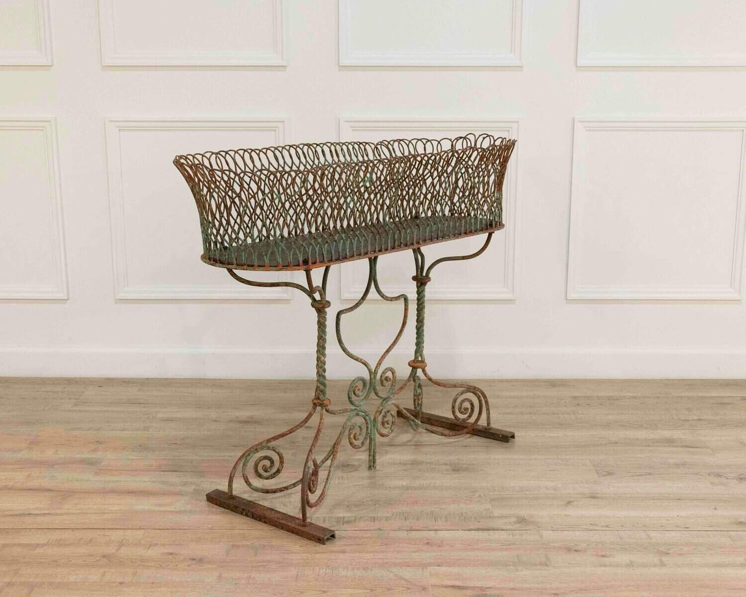Large 19th century wrought iron planter - JAA