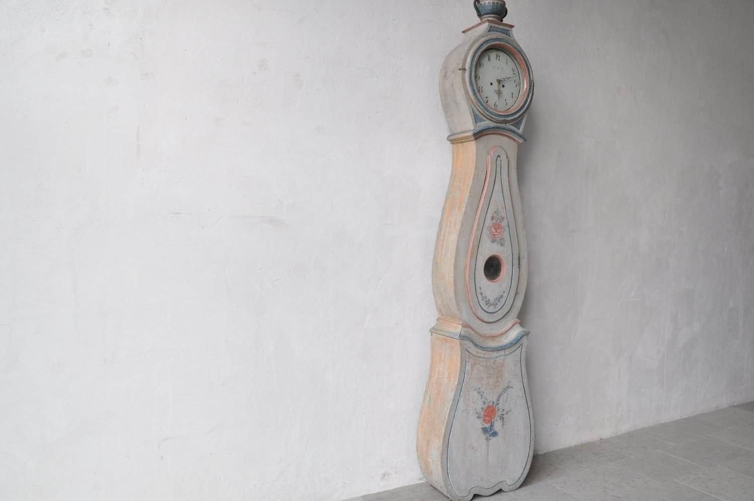 An early 19th century clock from Forsa in Halsingland in original paint - JAA