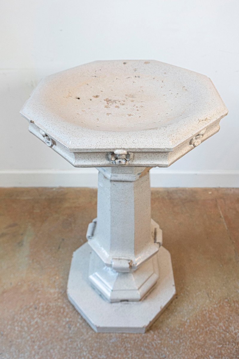 English Turn of the Century Glazed Pottery Bird Bath with Carved Flowers, 1900s - JAA