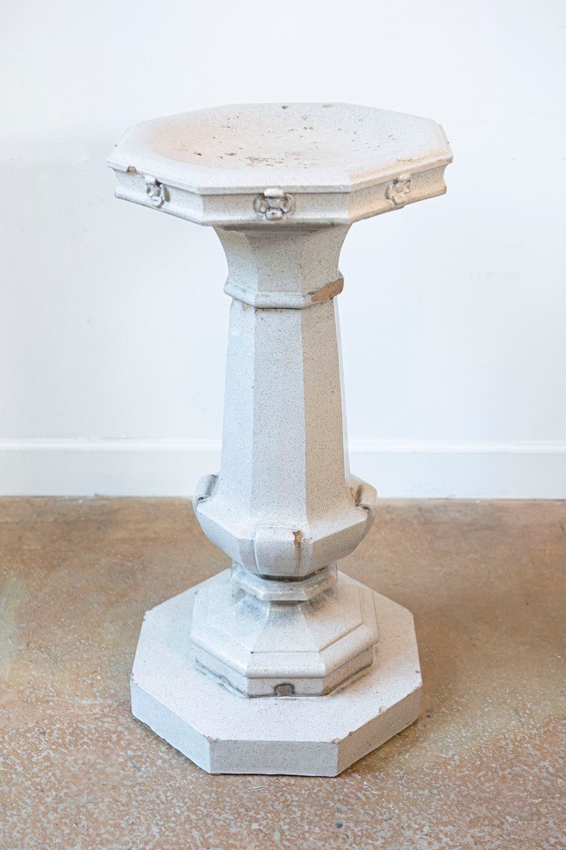 English Turn of the Century Glazed Pottery Bird Bath with Carved Flowers, 1900s - JAA