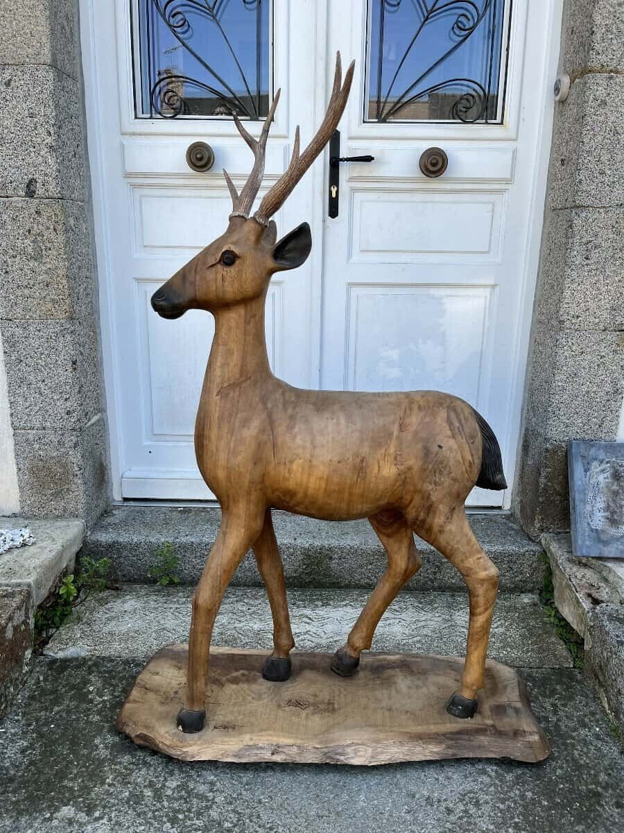 Life-size Walnut Carving Of A Deer From The 20th Century - JAA