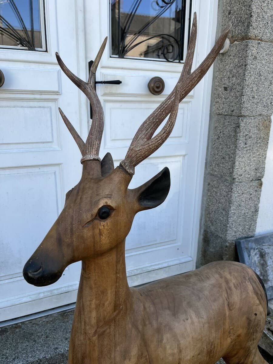 Life-size Walnut Carving Of A Deer From The 20th Century - JAA