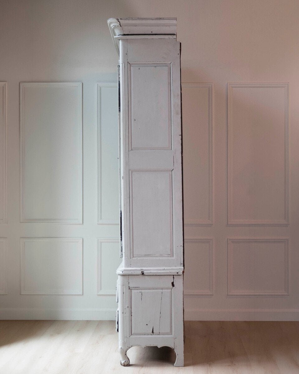 Southwestern French 1760s Louis XV Buffet à Deux-Corps with Chicken Wire Doors - JAA