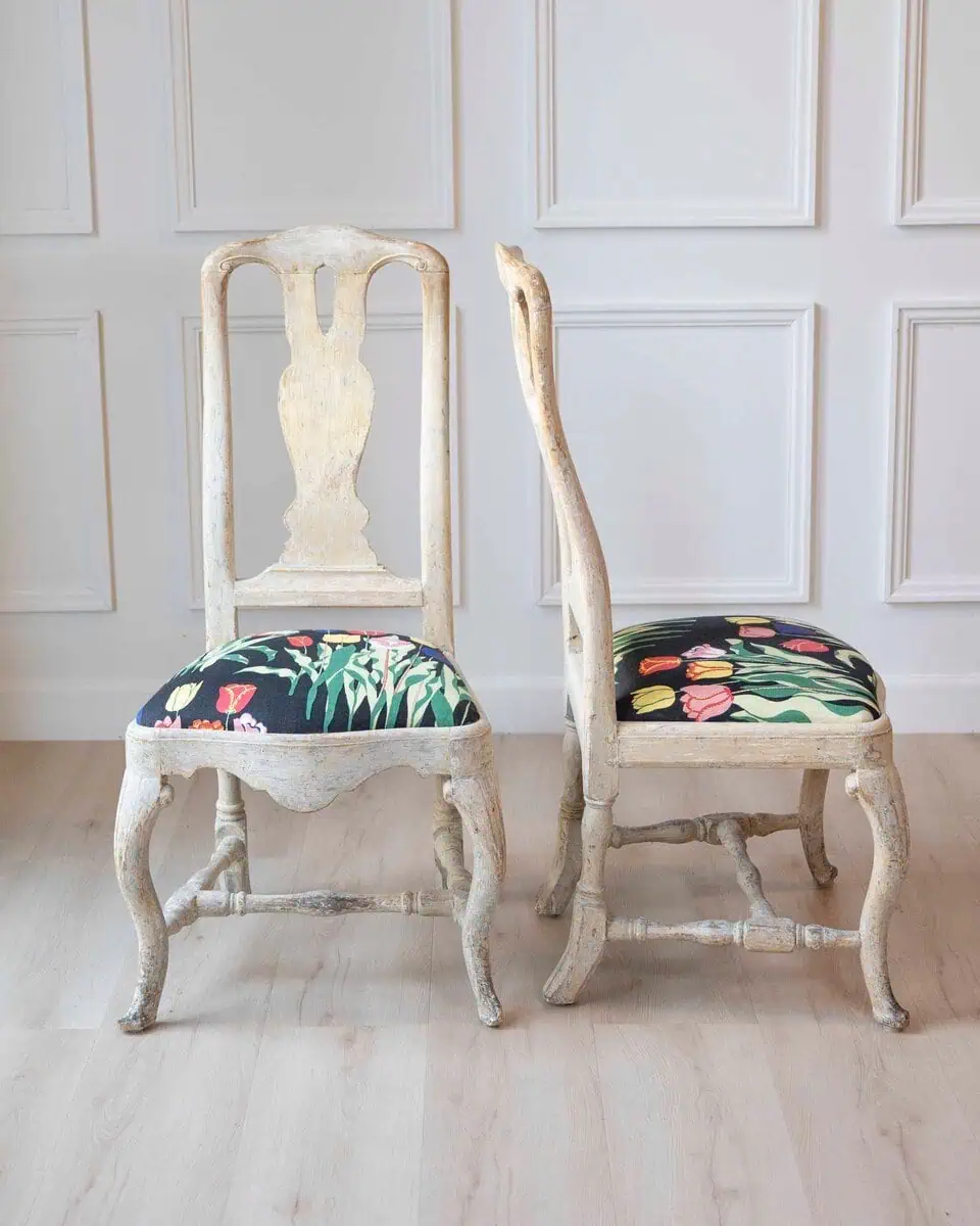 Pair of Swedish Rococo Period 18th Century Side Chairs with Carved Splats - JAA