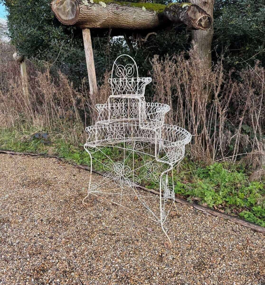 Semi-Circular Wirework Plant Stand - JAA