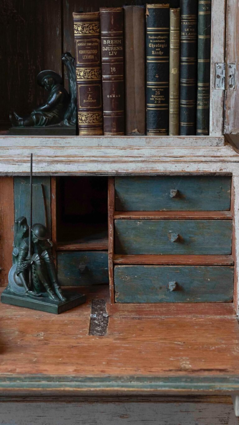 Instagram post from jacquelineadamsantiques. This post is in position 2.