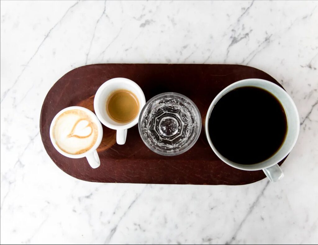 From Capitol Hill to Fremont, follow my firsthand journey tasting vanilla lattes at the best coffee shops in Seattle. Real reviews, personal picks, and café vibes you’ll love.