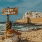 marrakech plage jeune femme surf Essaouira