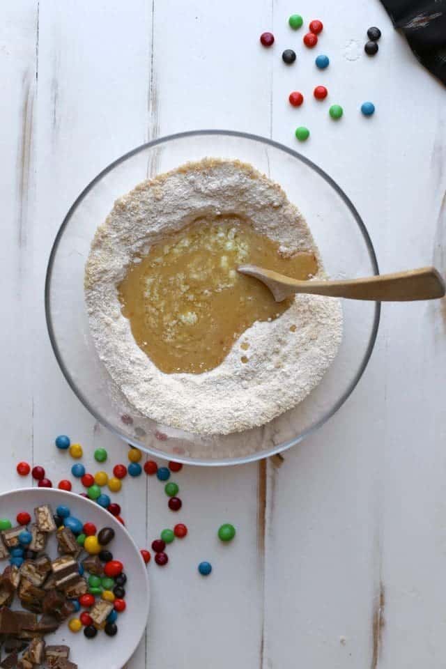 Candy Bar Cookie Bars (3)