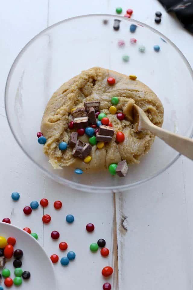 Candy Bar Cookie Bars (6)