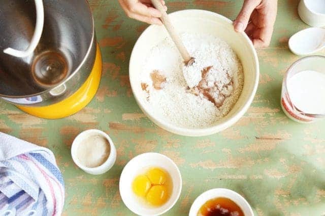 Brûléed Doughnut Holes
