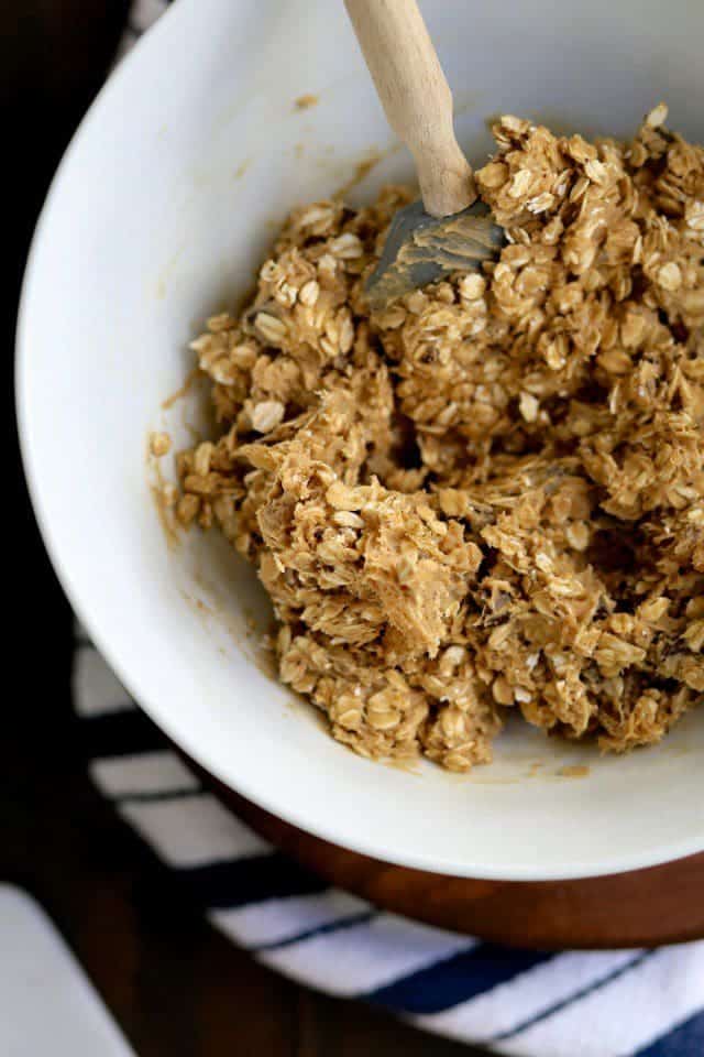 Classic Oatmeal Cookies with dark chocolate and ginger