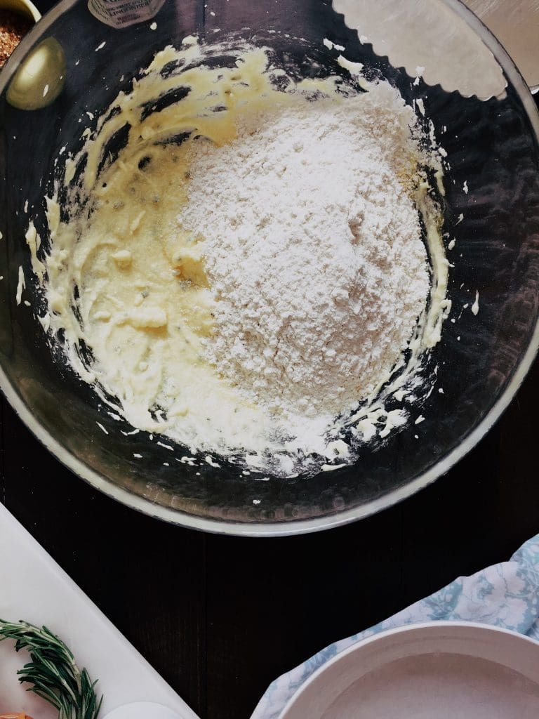 Very Easy Cornmeal and Rosemary Jam Tart