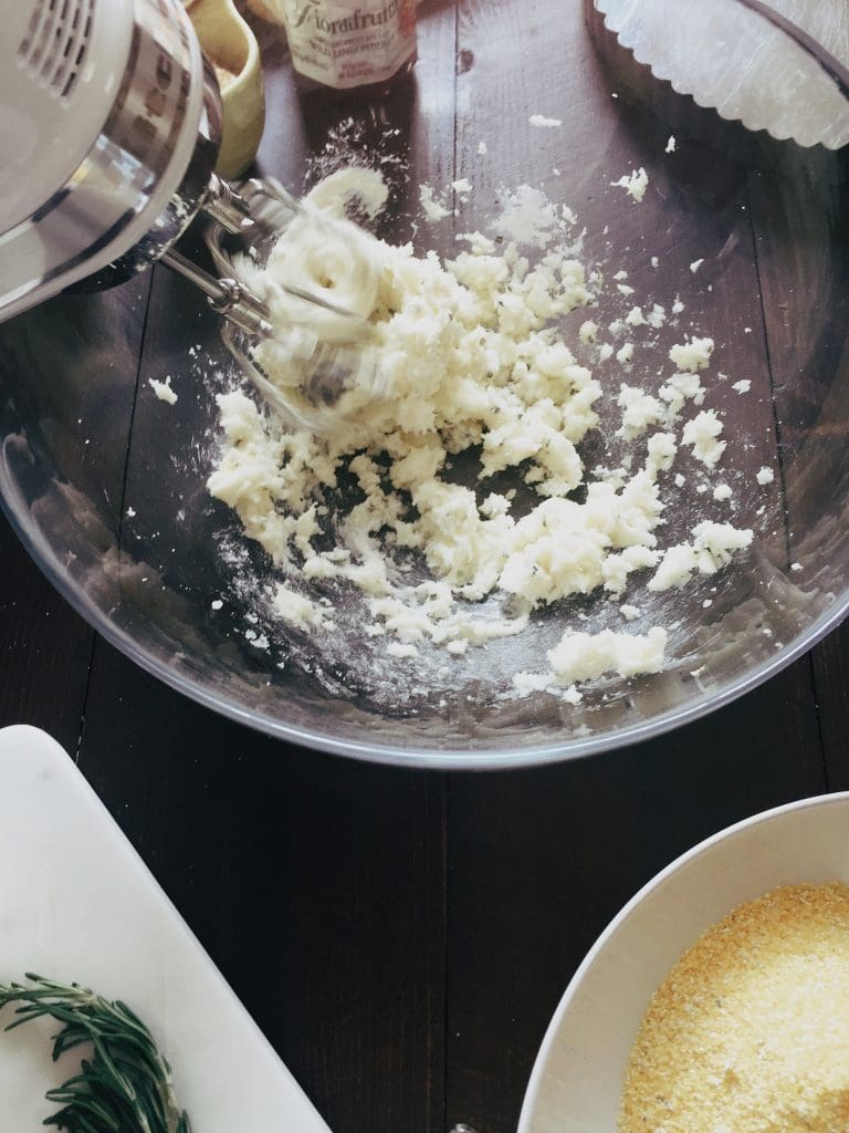 Very Easy Cornmeal and Rosemary Jam Tart