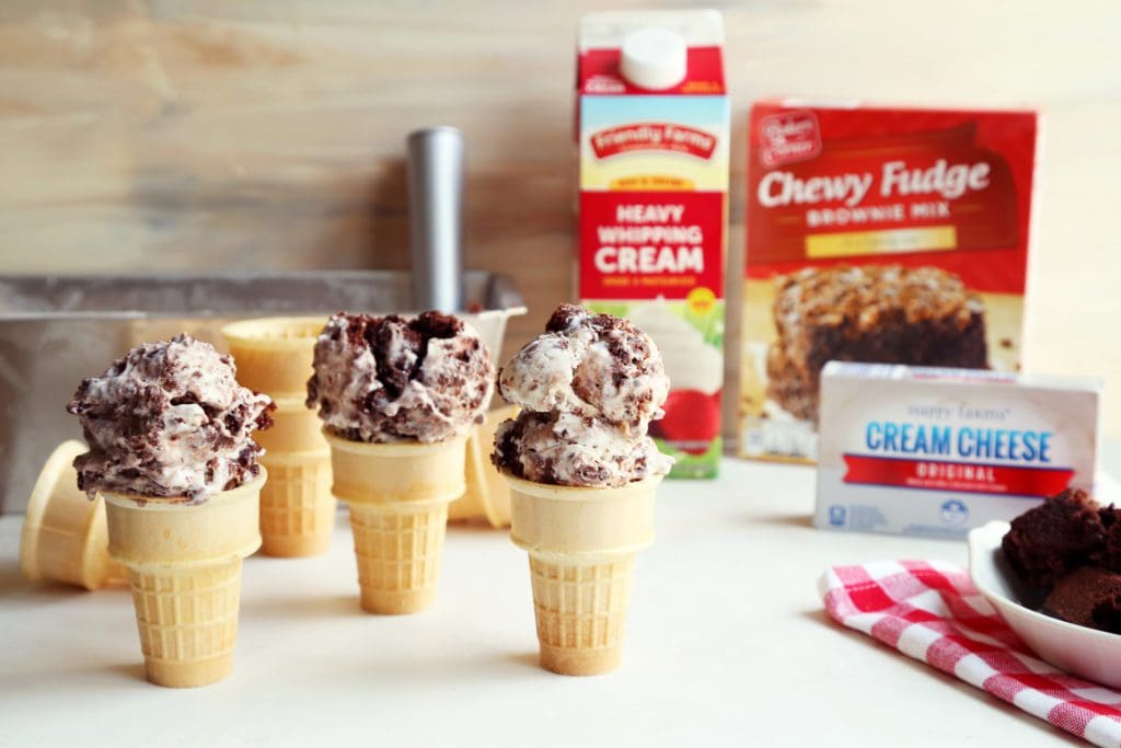 double scoops of no-churn ice cream on cones