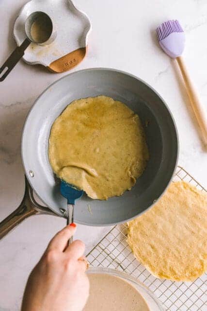 cooking a crêpe in a non-stick frying pan