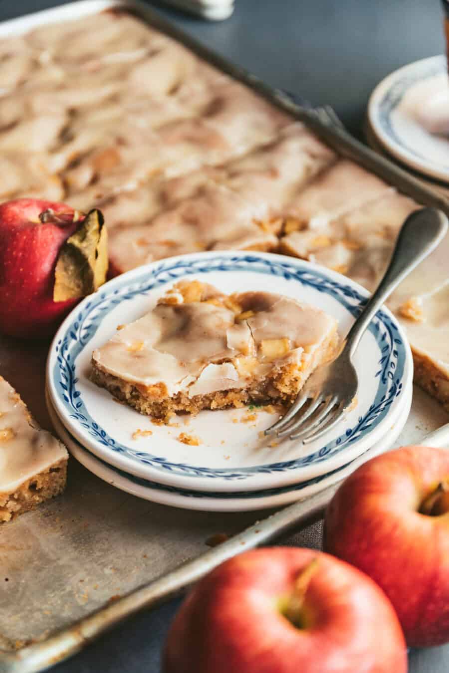 Apple Cinnamon Texas Sheet Cake