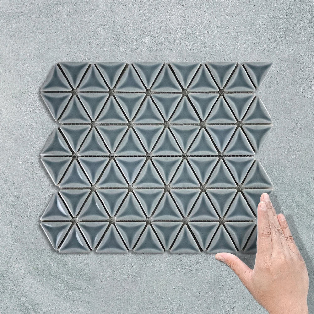 MINI TRIANGLE GREY - MOSAIC