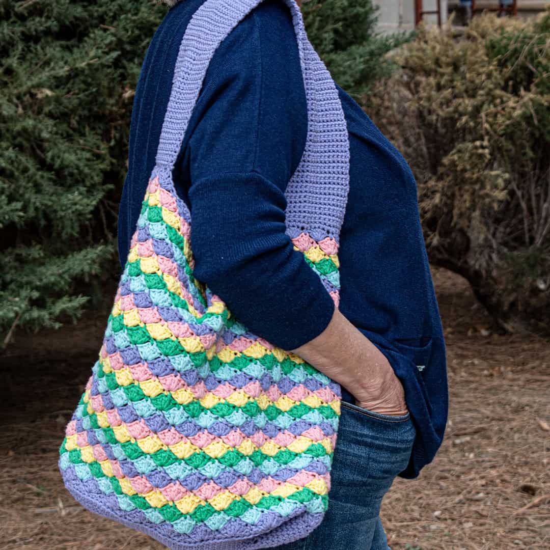 How to Crochet the Summertime Shell Bag