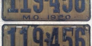 Missouri 1920 car license plate pair #119-456