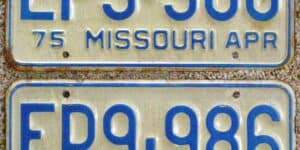 Missouri 1975 car license plate pair #EP9-986