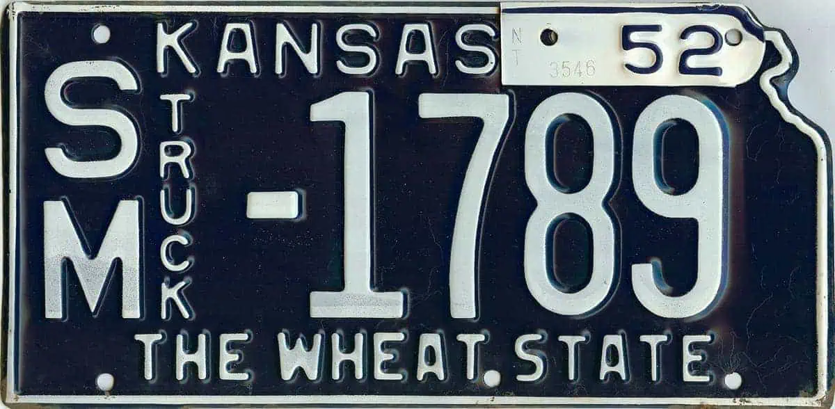1952 Kansas Truck License Plate #SM-1789