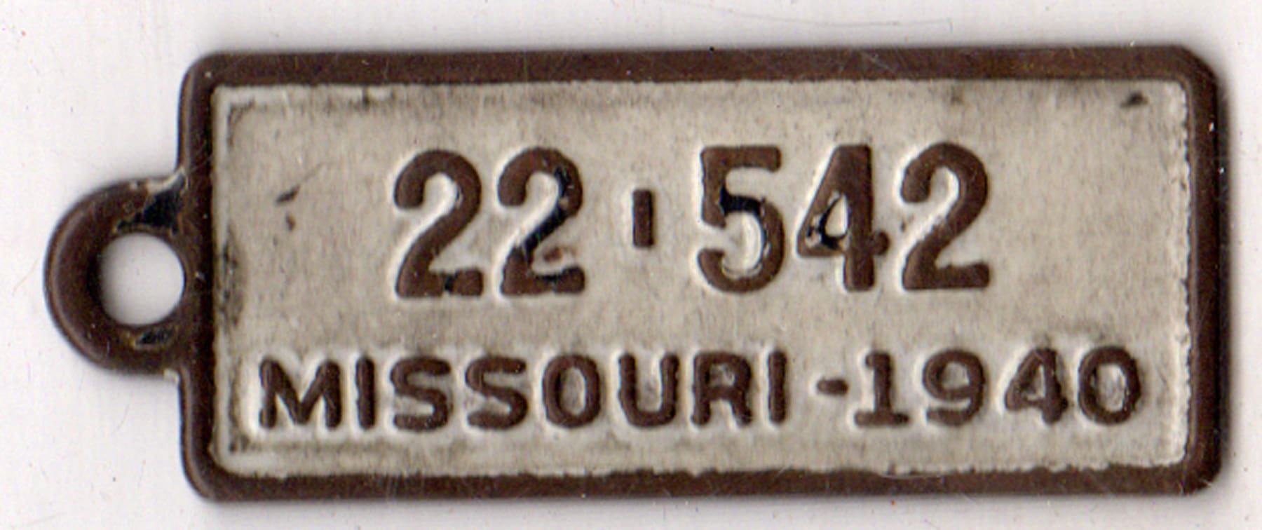 Missouri 1940 B. F. Goodrich keychain license plate #22-542