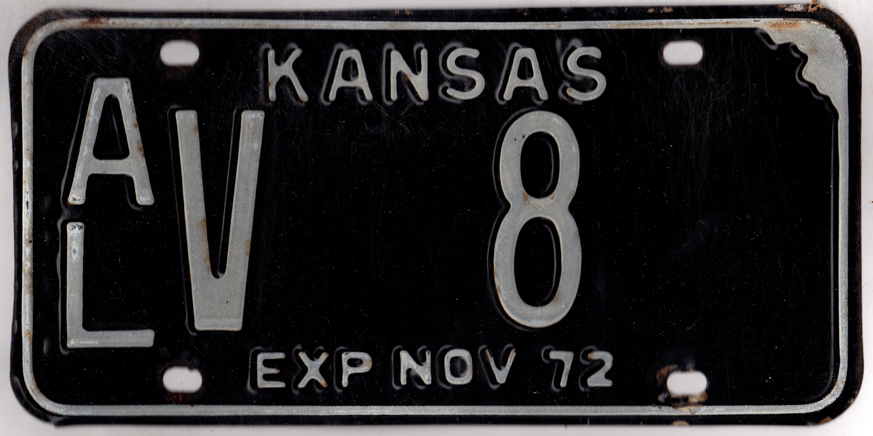 Kansas 1972 car license plate Allen county #AL V-8