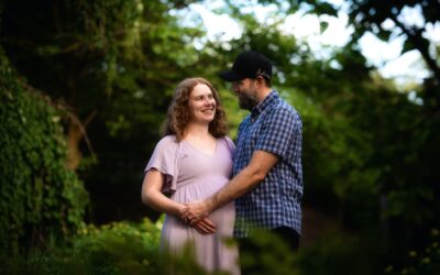 Beautiful Maternity Photos at Ogden Botanical Garden – Valparaiso, IN || Kelly + Brian