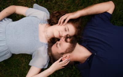 Romantic Engagement Photos at Metea County Park – Fort Wayne, IN || Kelsey + Landin