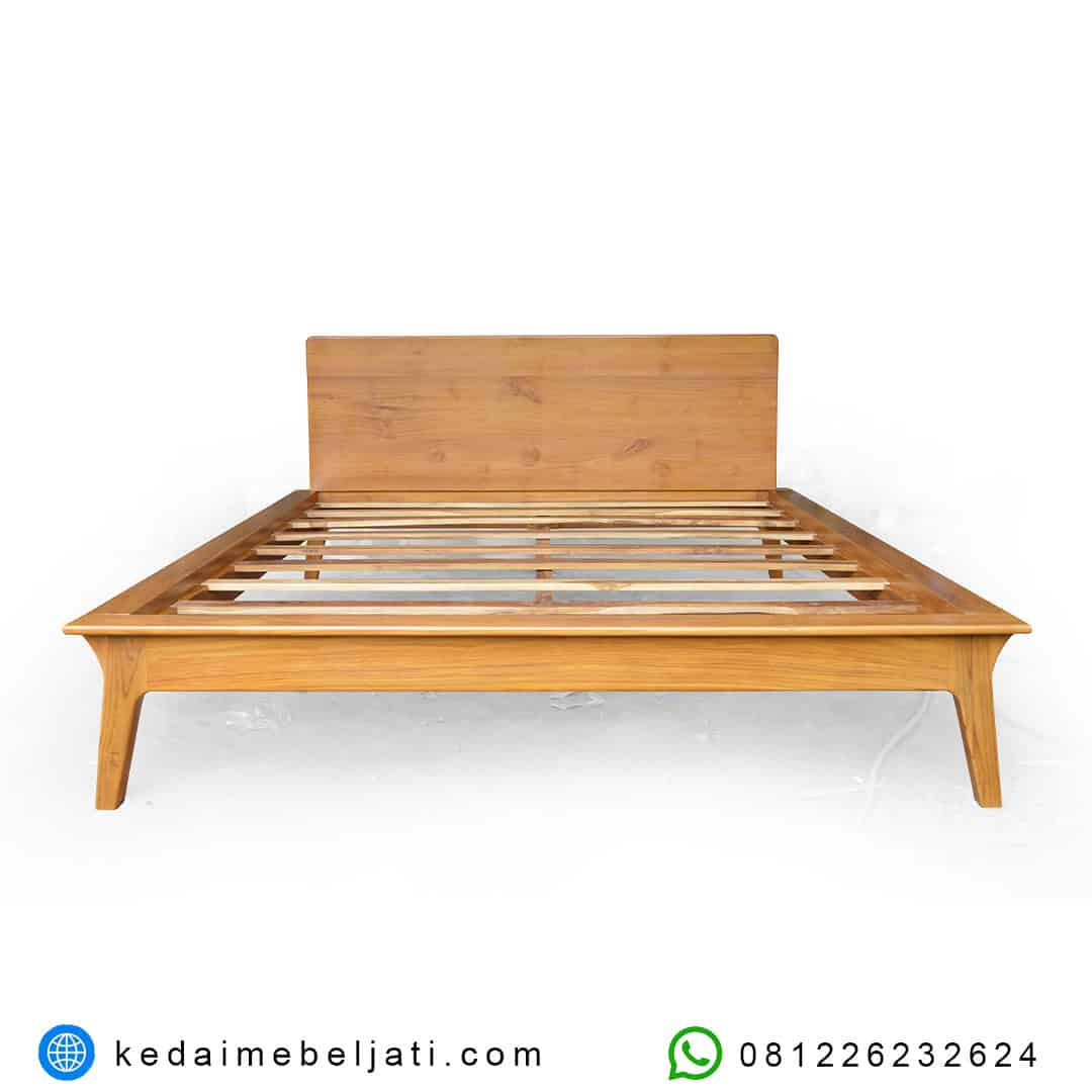 Tempat Tidur Jati Vintage