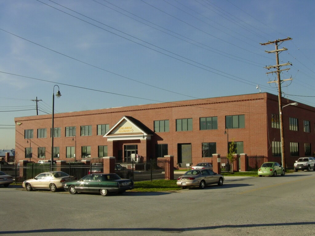 1024x768-canton-110802-26-ext south