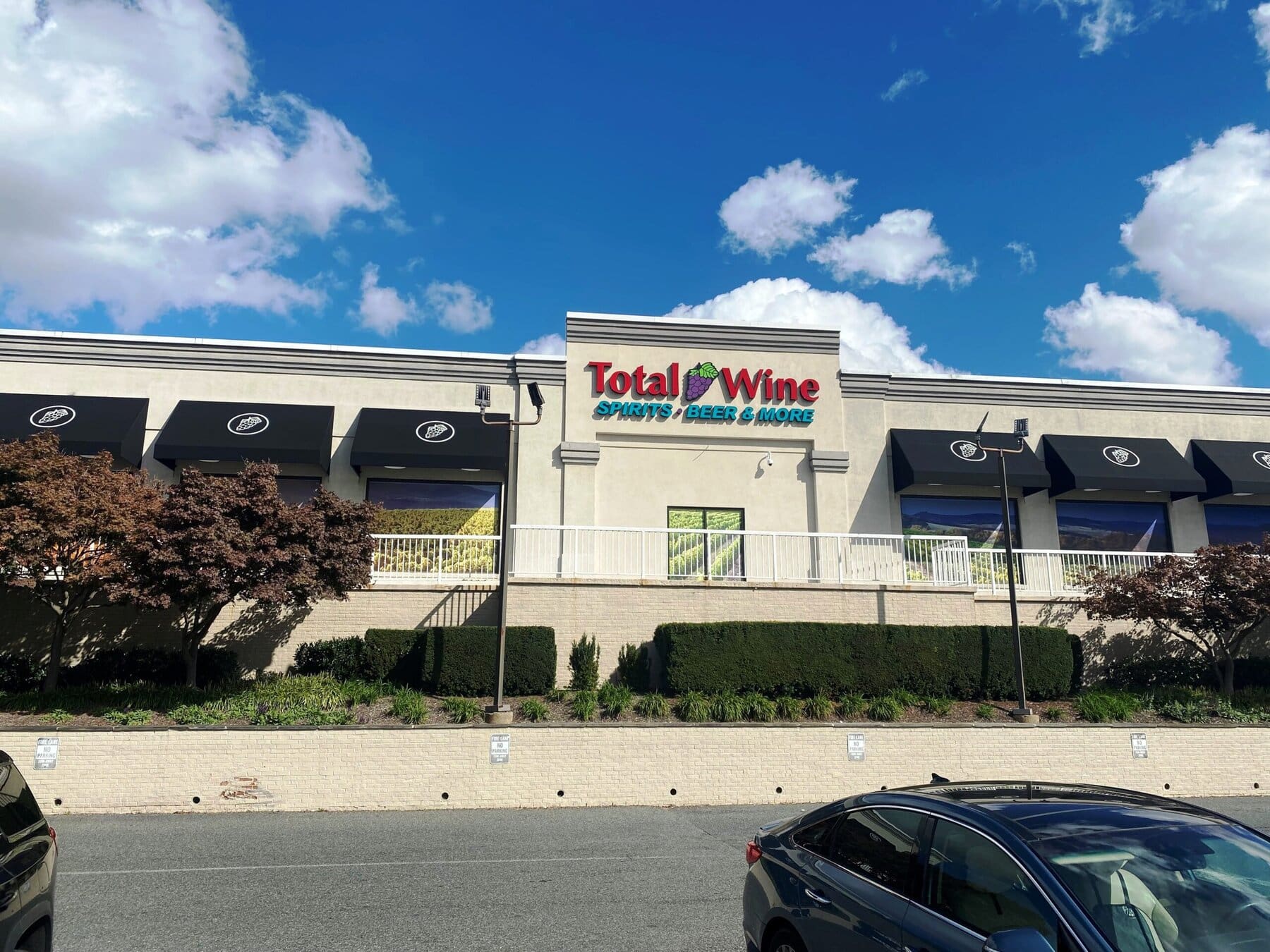 21487 - Total Wine (1)