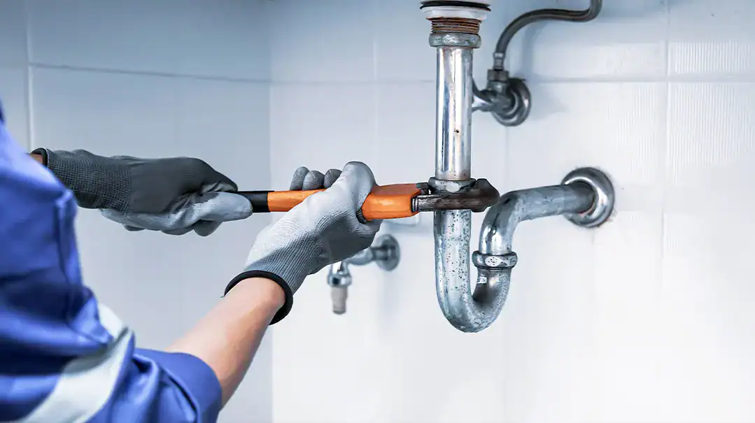Emergency-Plumbing-Drain-Pipe-Repair