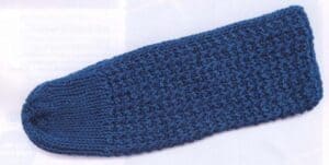 Knitted slippers-free knitting pattern