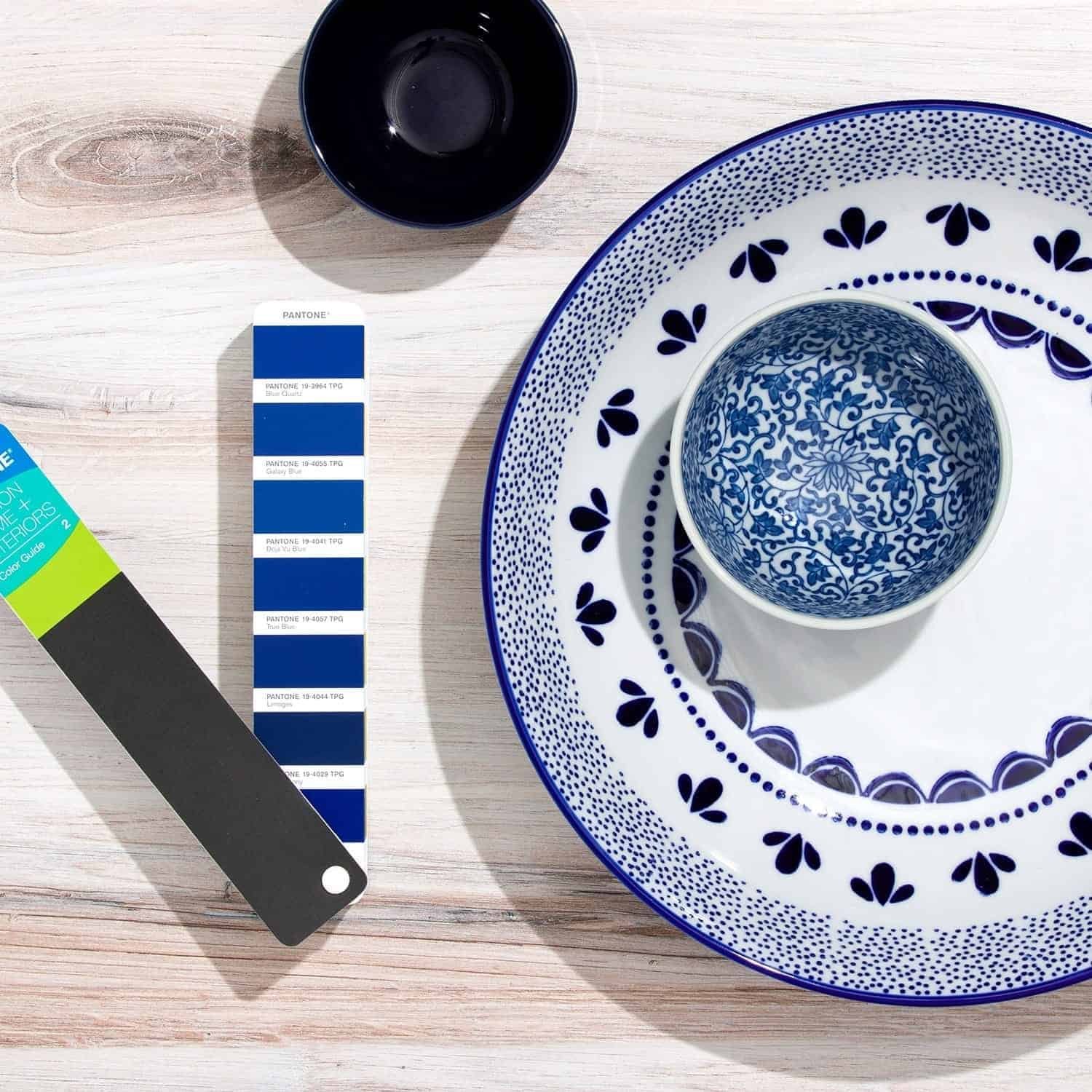 fhip110a pantone fashion home and interiors tpg colors on paper fan deck color guide 1