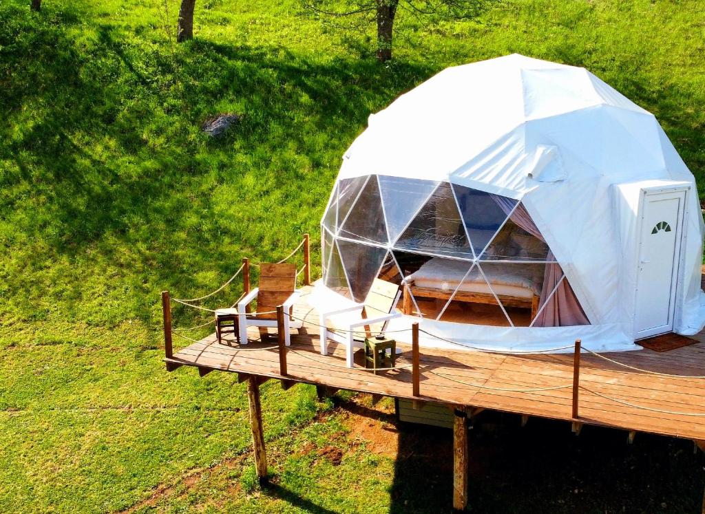 Nomad Glamping Šipovo - luksuzni smještaj u prirodi