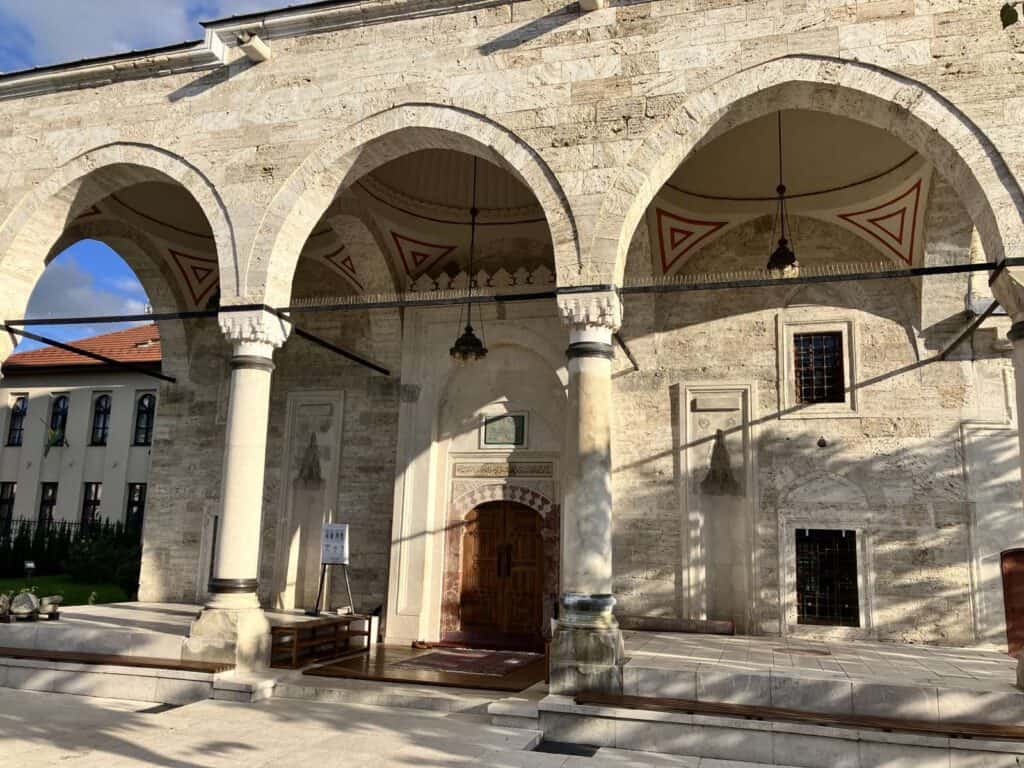 Džamija Ferhadija u Banjalucima, simbol islamske arhitekture i kulturnog naslijeđa.