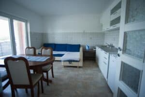 141274092Hostel Larisa