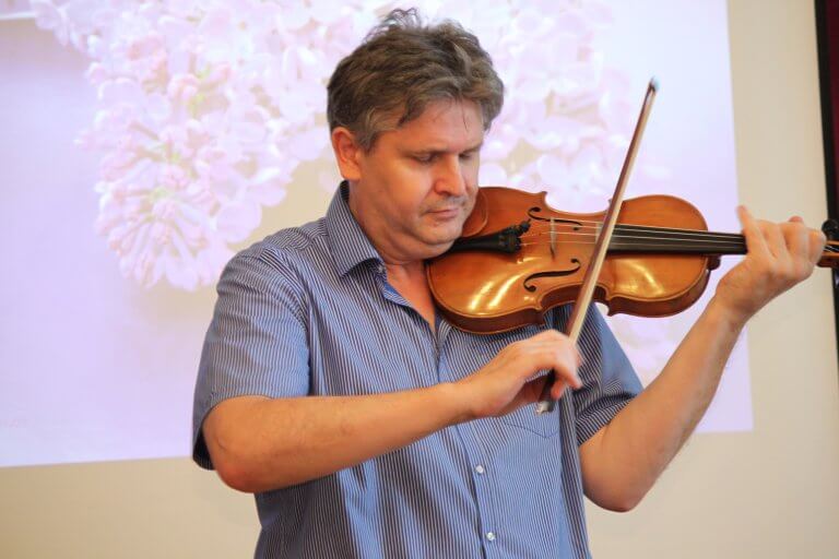 Derűs percek Dolnával