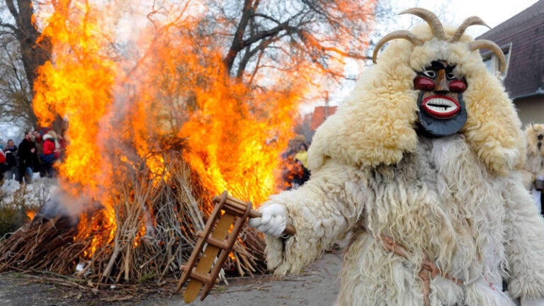 Téltemető  mohácsi busójárás