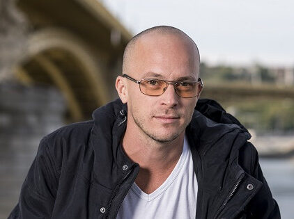 Író-író találkozó