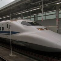 Hangok szárnyán a Föld körül: Tokiótól  Kiotóig a szuperexpresszel