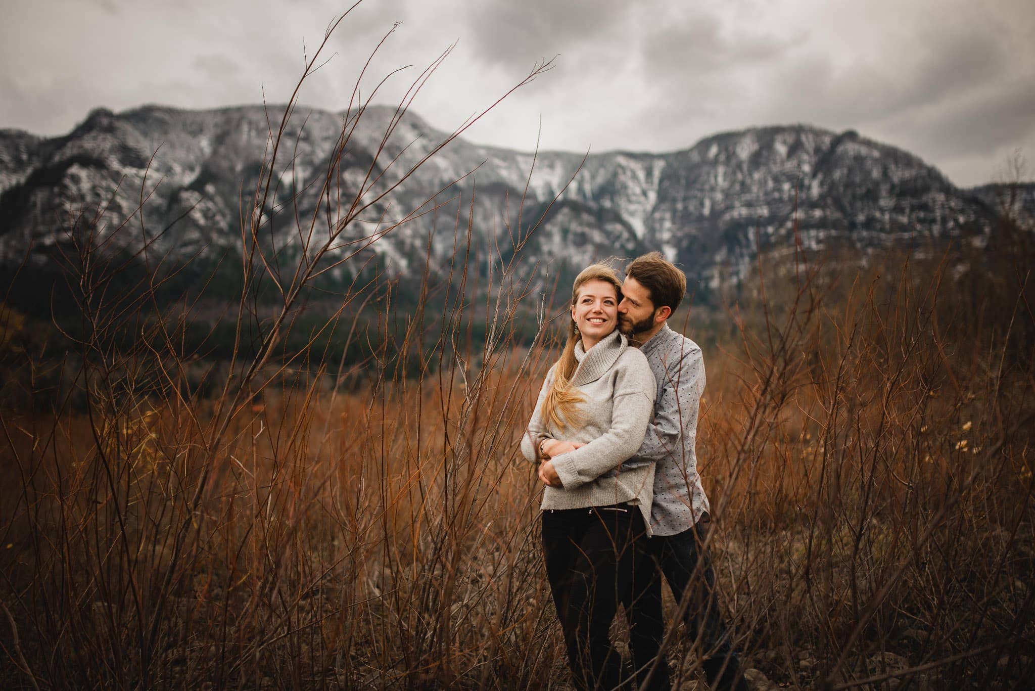 Beacon Rock Cape Horn Engagement Photography 001
