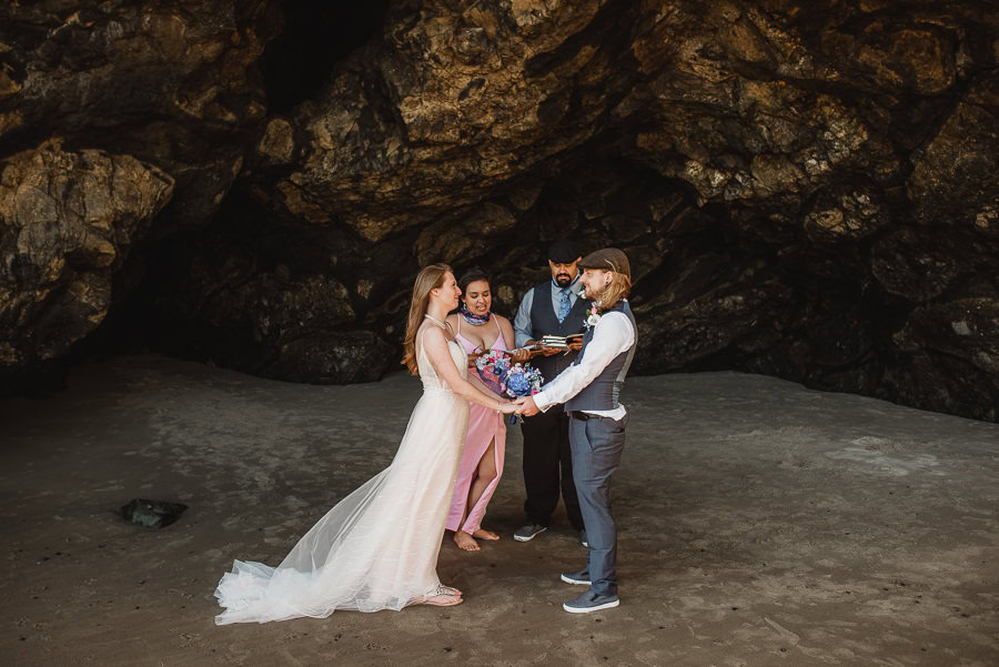 Tunnel Beach Oregon Coast Elopement Photography 041