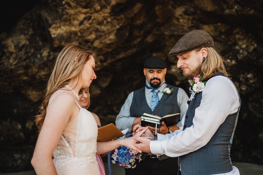 Tunnel Beach Oregon Coast Elopement Photography 055