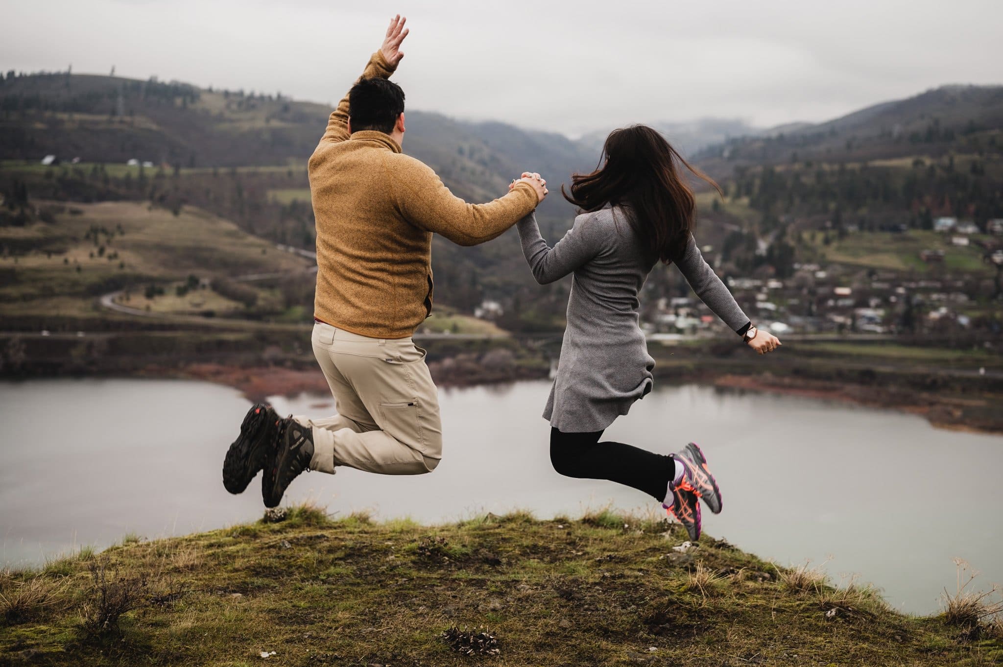 Rowena Crest Surprise Proposal Photography