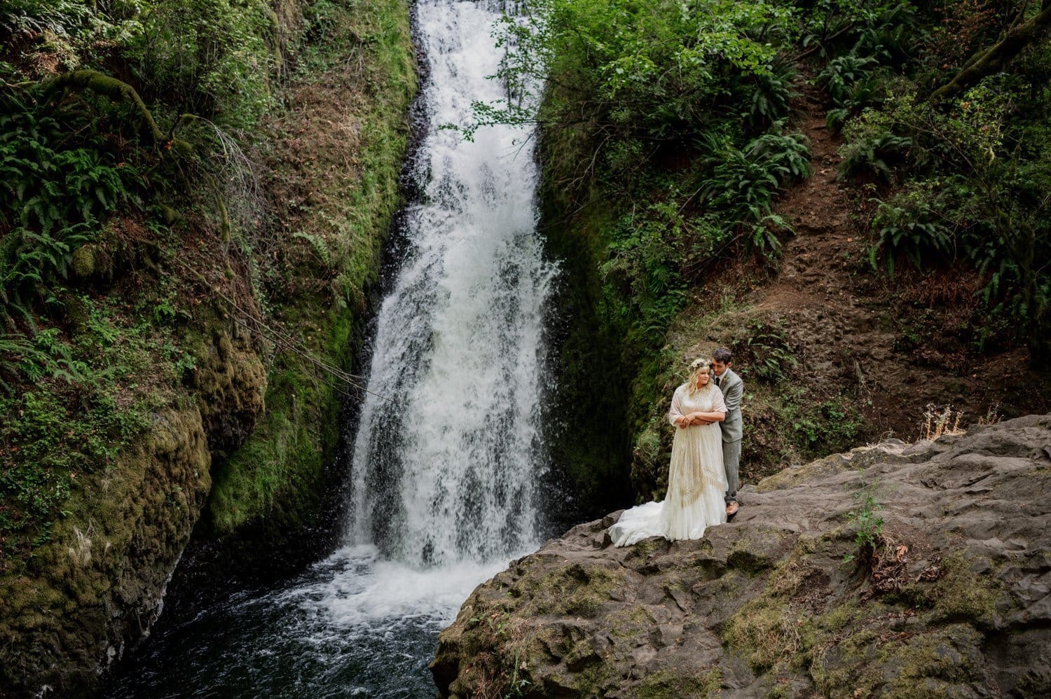 Bridal Veil Lodge Wedding Photography