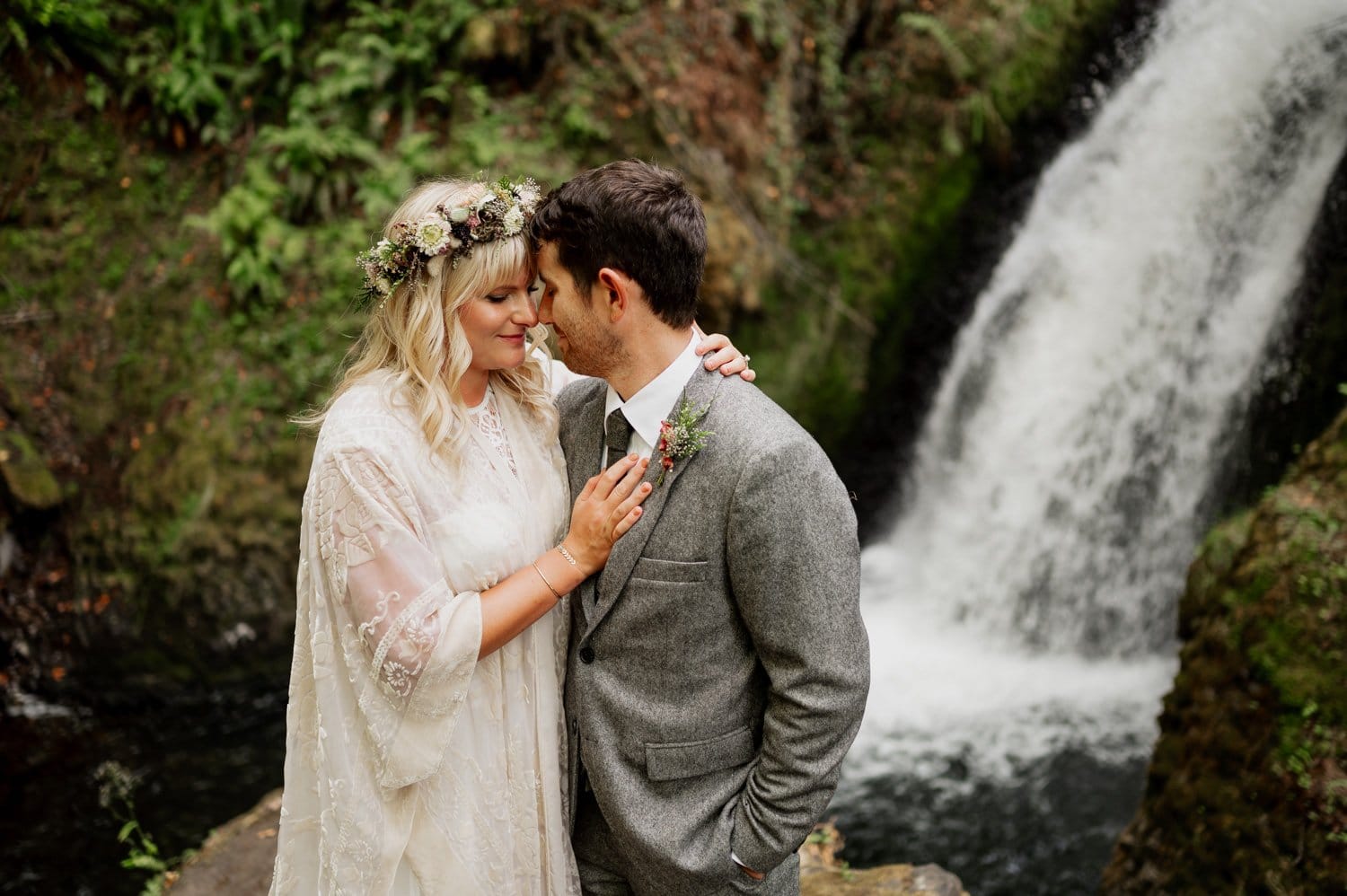 Bridal Veil Lodge Wedding Photography